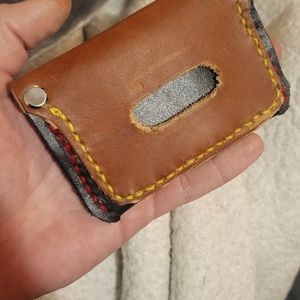 Handmade leather card and cash wallet